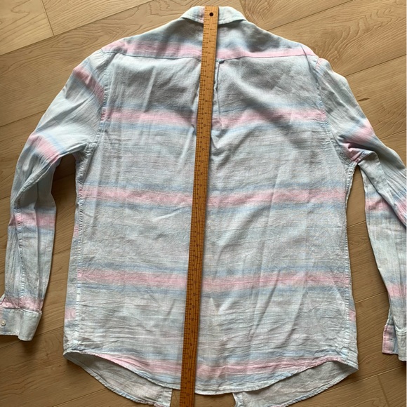 Men’s Cotton-Linen Button Down - Picture 9 of 11